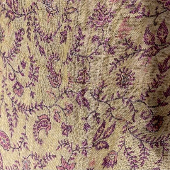 5/$25 Vintage Burgundy Tan Paisley Wrap Scarf With Fringe - Picture 10 of 13